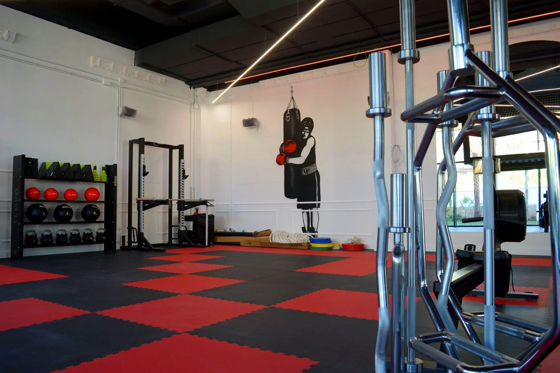 Elite Seamless Vulcanized Rubber Gym Flooring - Image 12
