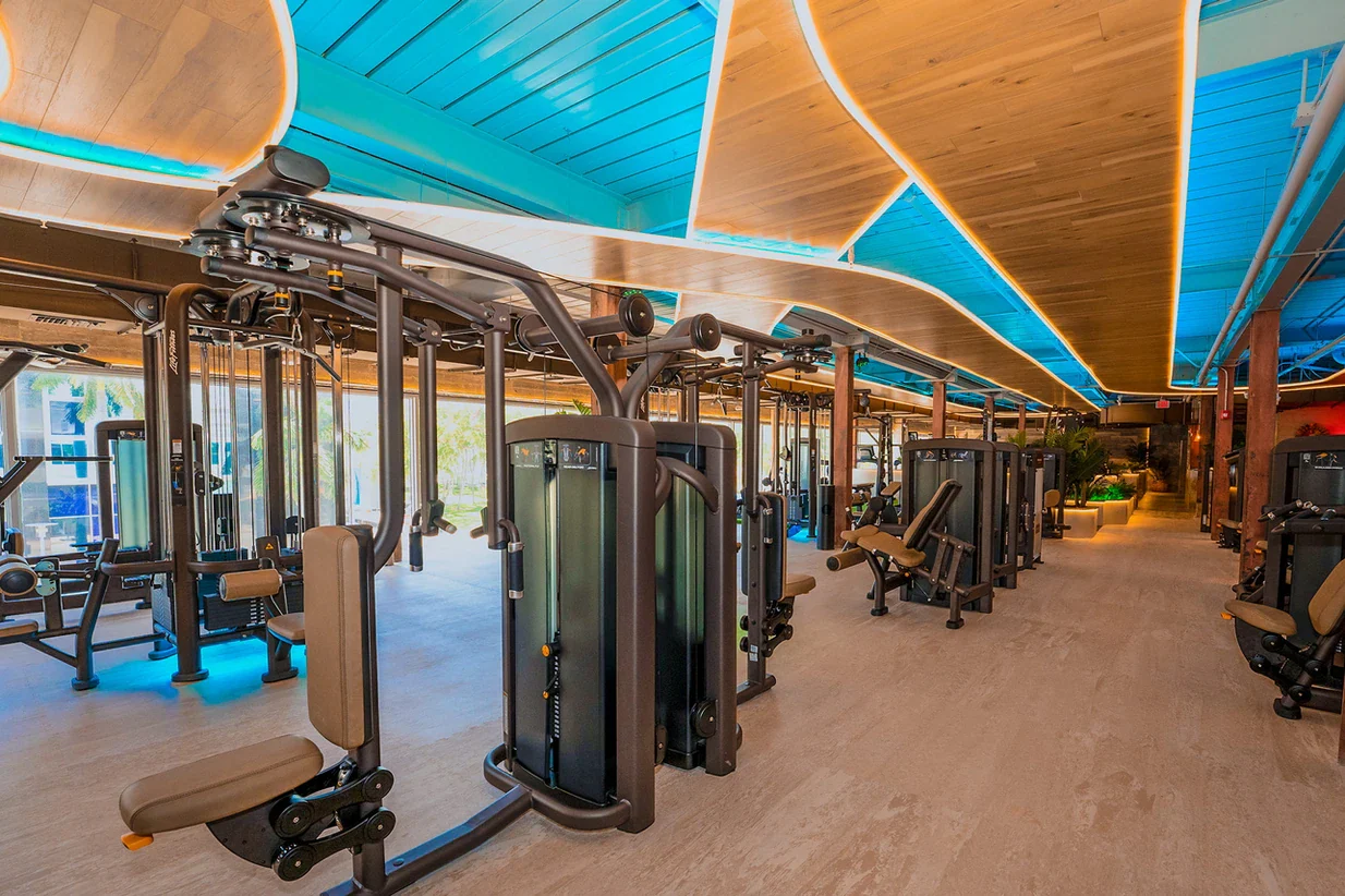 Elite Seamless Vulcanized Rubber Gym Flooring - Image 15