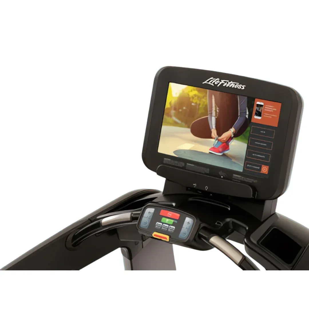 Life Fitness 95T Treadmill Discover SE (Used) - Image 4