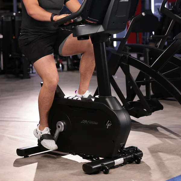 Life Fitness Club Series + Upright Lifecycle Bike - Image 6