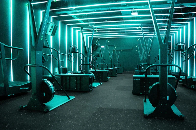 Seamless Vulcanized Rubber Gym Flooring - Image 8